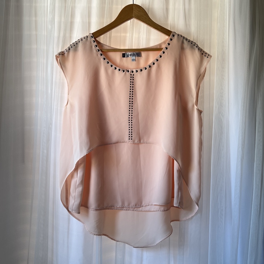 Jennifer Lopez Studded Layered Blouse High Low Hem Lightweight Peach Pullover